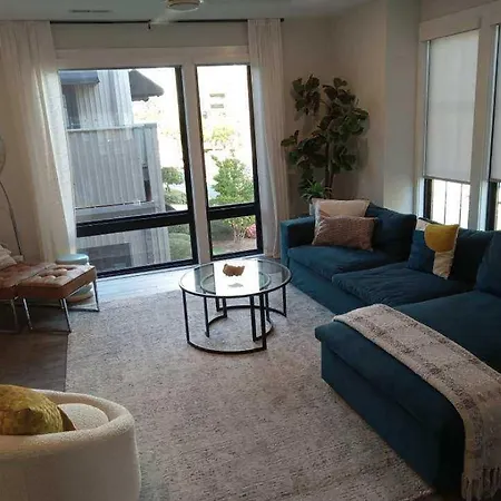 Holiday home Minter Teal With Rooftop Balcony