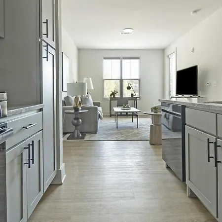 Landing At The Henry - 1 Bedroom In Northwest