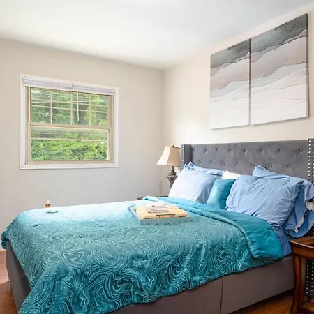 Magnificent 2 Bedrooms And 2 Baths 3*