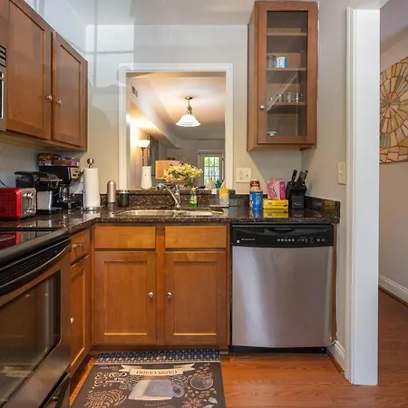 Magnificent 2 Bedrooms And 2 Baths Aparthotel Charlotte