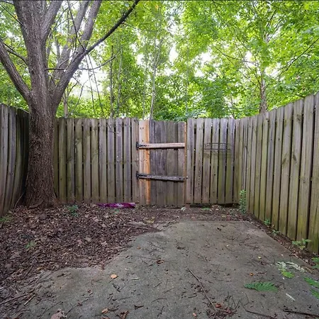 Magnificent 2 Bedrooms And 2 Baths Charlotte