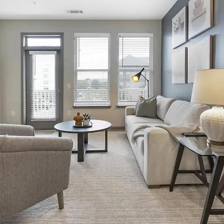 Apartment Landing Modern With Amazing Amenities