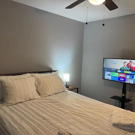 3 Bedroom Townhome Pineville Apartment *