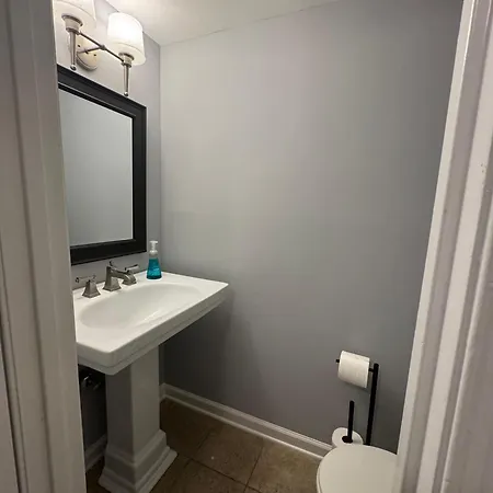 3 Bedroom Townhome Pineville Apartment *