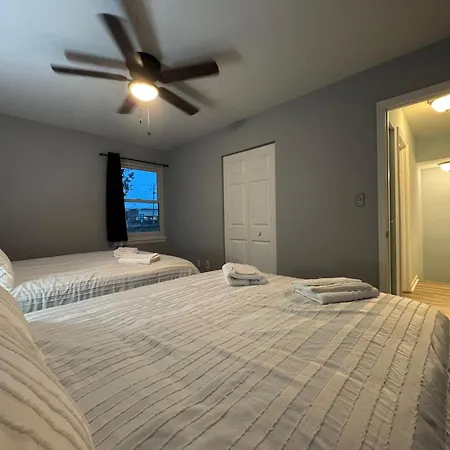 3 Bedroom Townhome Pineville *
