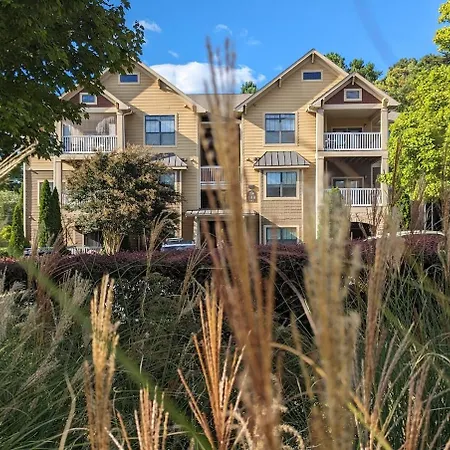 Away From - Book Friday And Saturday Get Sunday Free! Sleeps 7 Immediate Availability! Beautiful Gated Community