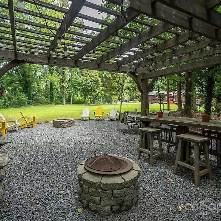 Holiday home 487) Massive 3 Bedroom With A Firepit