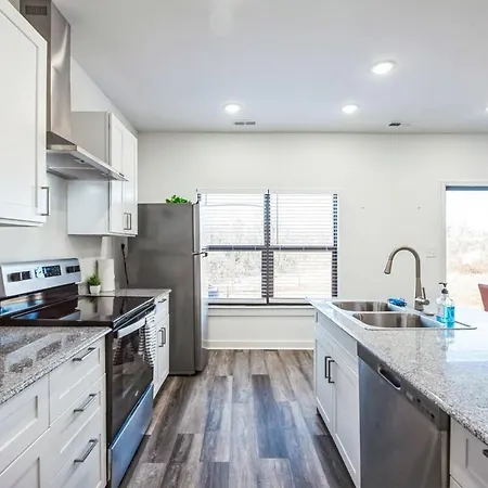 Holiday home Pet Friendly 3br House In *