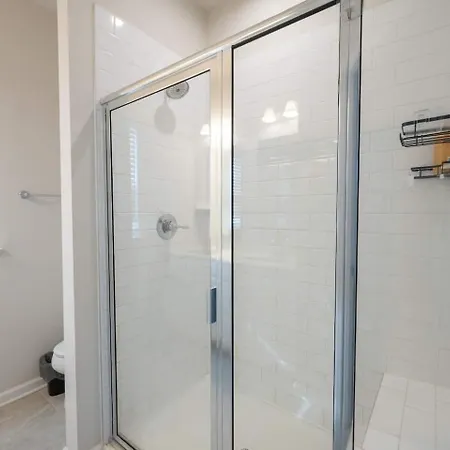 Brand-newwi-fipool-tabledt3bed Charlotte