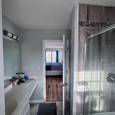 Amazing 4 Bdrm W Garage In Villa
