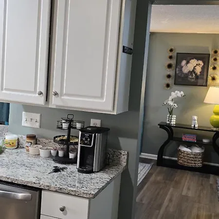Spacious Near Up-town And Clt Airport 3*