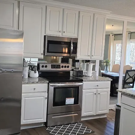 Single Rm Or Entire Near Uptown * Charlotte