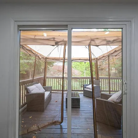 5bed Homesleeps16wifipooltablekingbed Holiday home