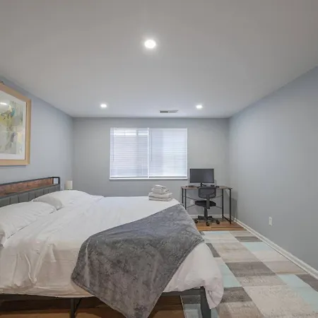 5bed Homesleeps16wifipooltablekingbed