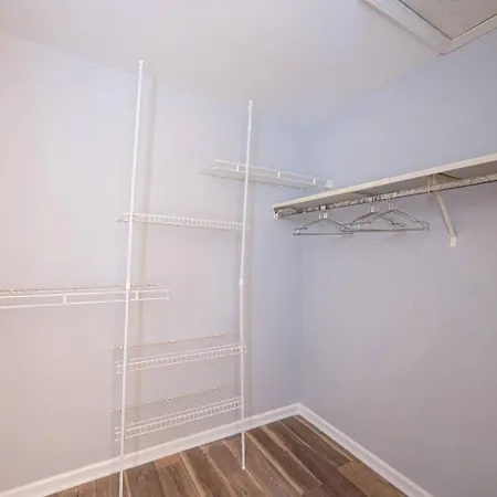 Holiday home 5bed Homesleeps16wifipooltablekingbed Charlotte