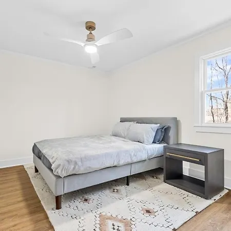 Modern 4 Bed In Quail Hollow * Charlotte