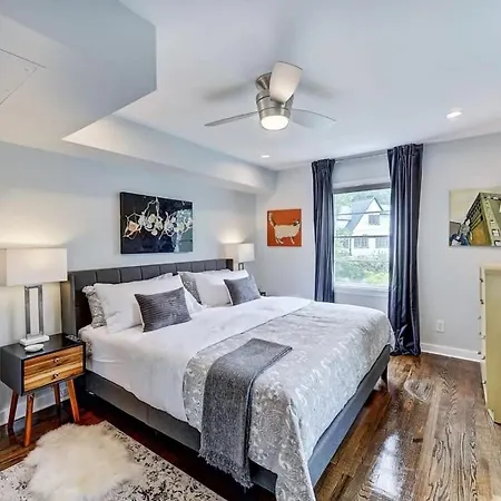 Relax And Recharge In Myers Park