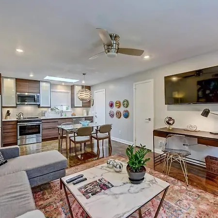 Stylish 1br In Myers Park Holiday home