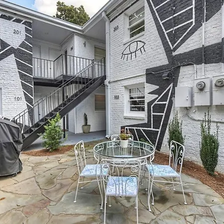 Stylish 1br In Myers Park Holiday home