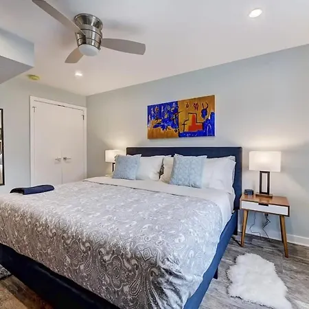 Chic And Relaxing 1br In The Heart Of Myers Park *