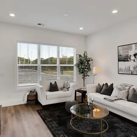 Stylish Two Story Close To South End And Uptown * Charlotte