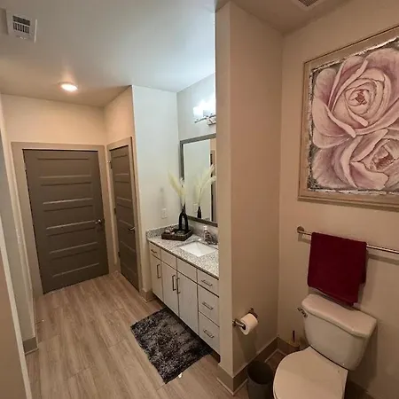 Neighboring Golf Vibrant 2b Chalet