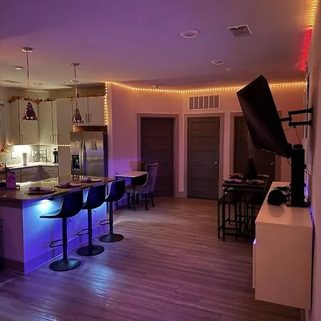 Neighboring Golf Vibrant 2b Chalet
