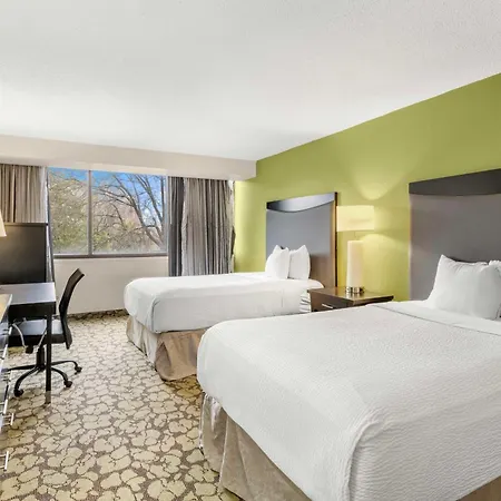 Hotel Red Lion 3*