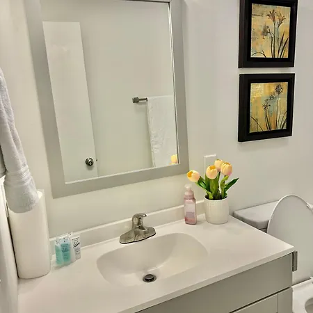 Charming Near Uptown Holiday home