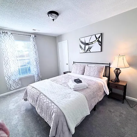 Great Location 2bdrm - Pineville