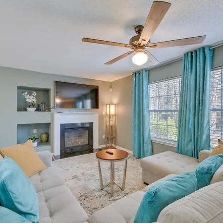 Holiday home 9 Mi To Uptown Charlotte: Dogs Welcome! Charlotte