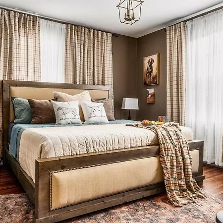 Book Fam Clt Combo Duplex Near Uptown & Breweries! Holiday home