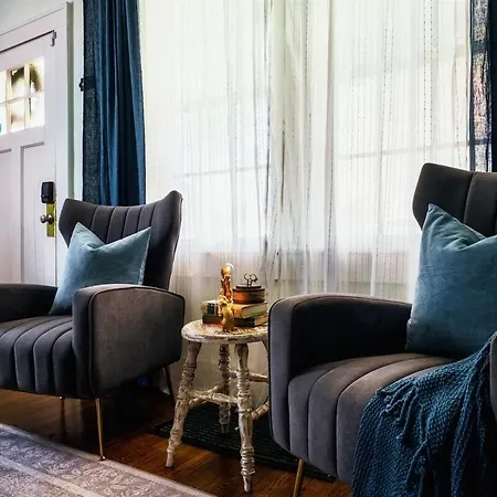 Book Fam Clt Combo Duplex Near Uptown & Breweries! *