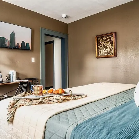 Book Fam Clt Combo Duplex Near Uptown & Breweries! * Charlotte