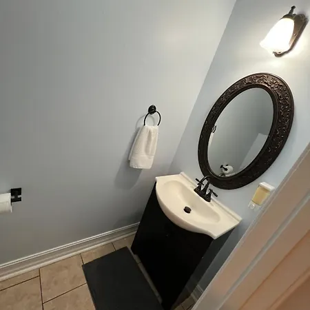 Holiday home Family House With Jacuzzi Charlotte