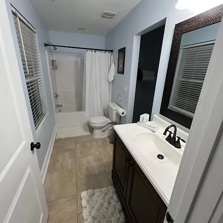 Holiday home Family House With Jacuzzi *