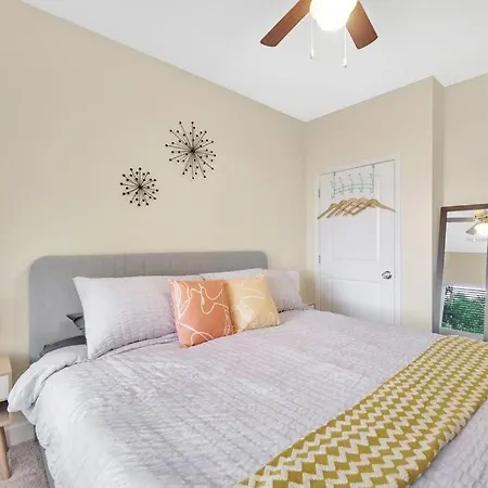 Convenient - King Bed - Heart Of Plaza * Charlotte