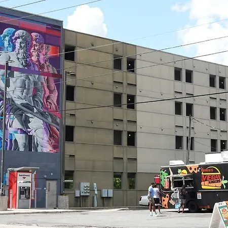 Convenient - King Bed - Heart Of Plaza Charlotte