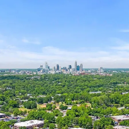 Fun & Eccentric + Uptown + Getaway + King * Charlotte