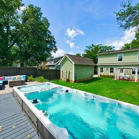 South End Pool Firepit Arcade Holiday home *