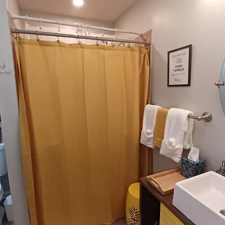 1 Bedroom Pina Pecan House By Palace Of Nobles * Charlotte