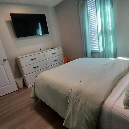 1 Bedroom Pina Pecan House By Palace Of Nobles Charlotte