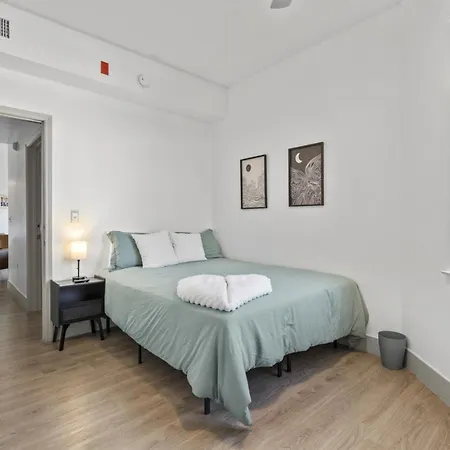 Apartment Urban Oasis - Balcony, Free Parking, Views, Gym Charlotte