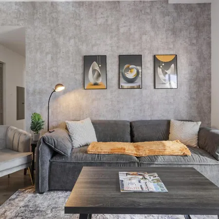 Queen Retreat - Parking, Views, Near Stadium Charlotte