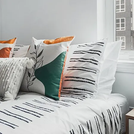 Apartment Urban Retreat - Free Parking, Wifi, Walk To Stadium *