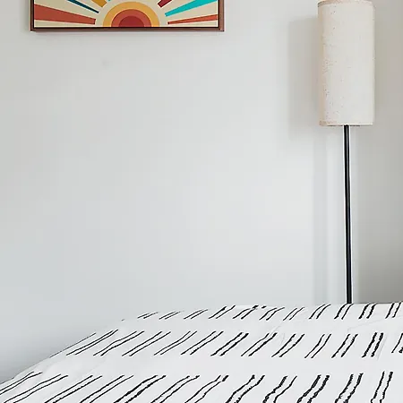 Urban Retreat - Free Parking, Wifi, Walk To Stadium Charlotte