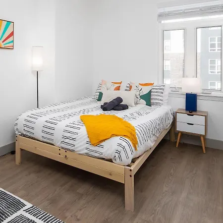 Urban Retreat - Free Parking, Wifi, Walk To Stadium Apartment Charlotte