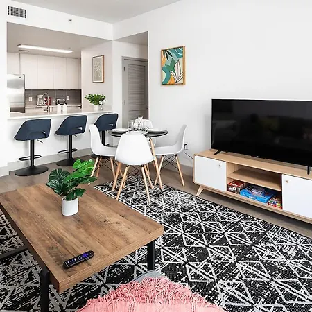 Urban Retreat - Free Parking, Wifi, Walk To Stadium * Charlotte