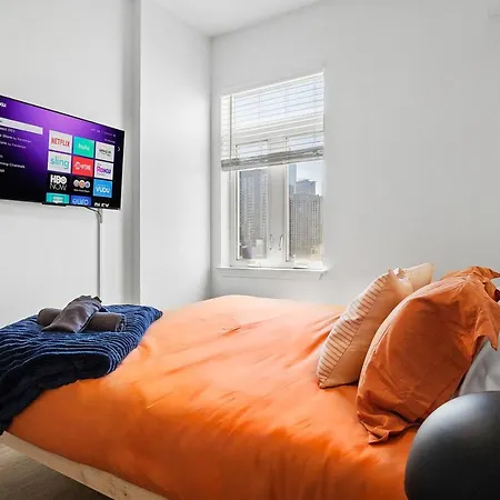 Midnight Marvel - Amazing Views, Free Parking * Charlotte