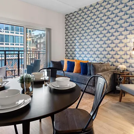 The Panther - Luxury 3br - Free Parking - Views - Stadium - Gym *